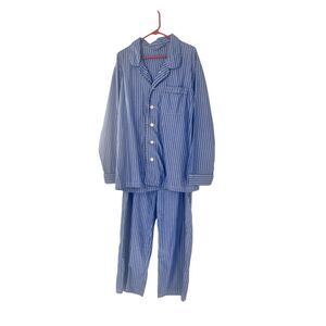 Lands End  mens two piece pyjama set pinstripe size xl 40-42